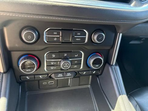 Used 2024 Chevrolet Tahoe Z71 w/ Luxury Package AWD/4WD image 22