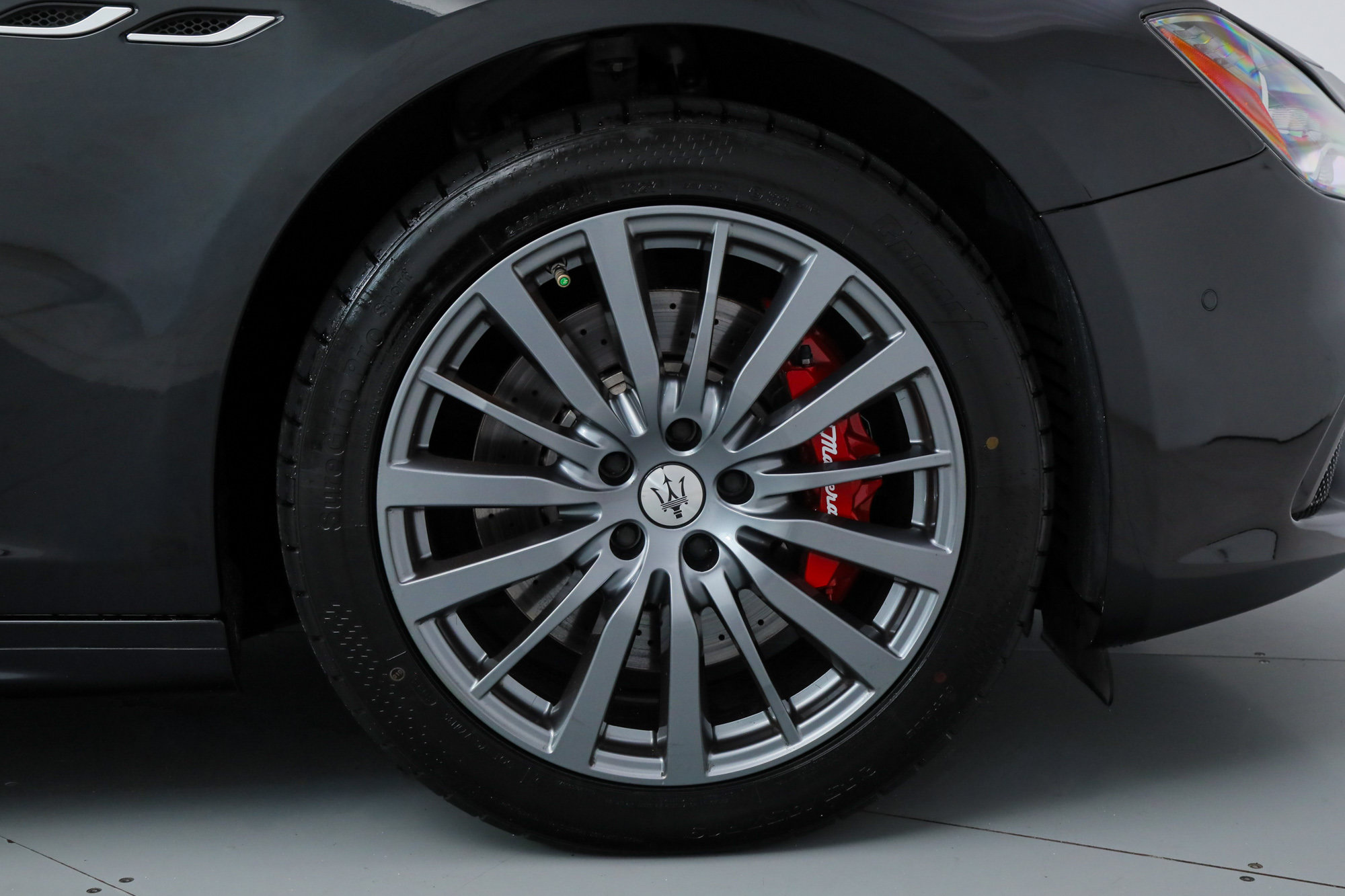 Certified 2022 Maserati Ghibli Modena RWD image 19