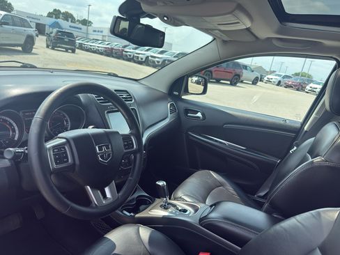 Used 2017 Dodge Journey Crossroad w/ Popular Equipment Group AWD/4WD image 27
