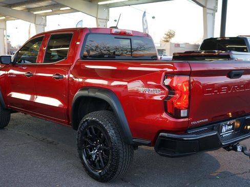 Used 2025 Chevrolet Colorado Trail Boss AWD/4WD image 5