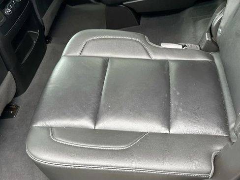 Used 2019 Chevrolet Tahoe LT RWD image 28