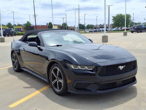 Used 2024 Ford Mustang Premium RWD image 7