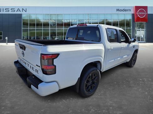 New 2026 Nissan Frontier SV image 5