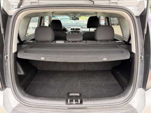 Used 2019 Kia Soul + FWD image 19