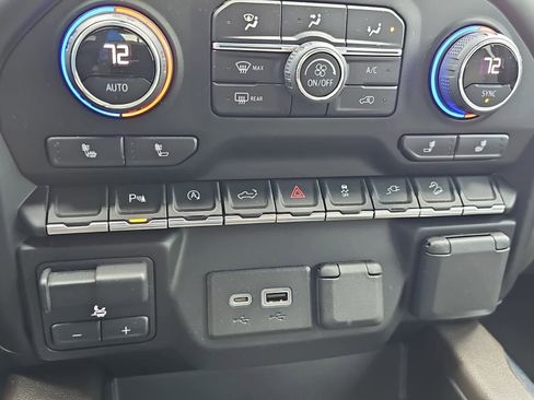 Used 2022 Chevrolet Silverado 1500 RST image 26