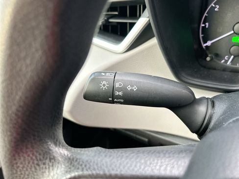 Used 2023 Toyota Corolla LE FWD image 19