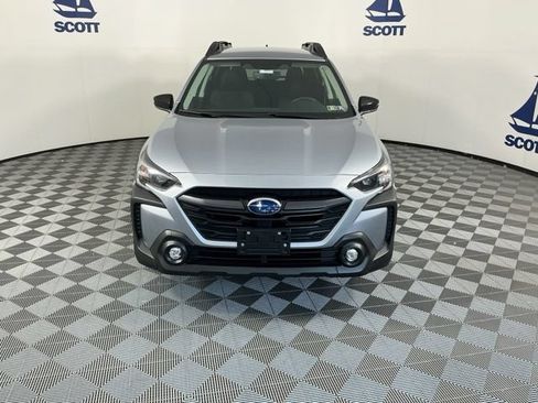 Used 2024 Subaru Outback Premium AWD/4WD image 2