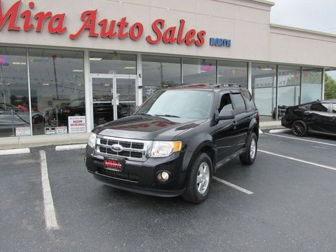 Used 2012 Ford Escape XLT FWD image 2
