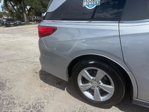 Used 2018 Honda Odyssey EX-L image 6