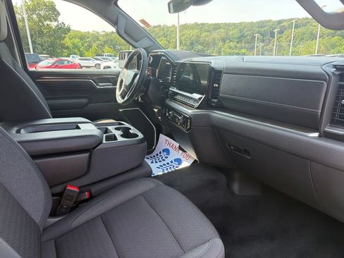Certified 2024 Chevrolet Silverado 1500 LT AWD/4WD image 31