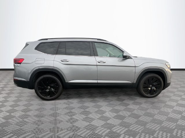 New 2026 Volkswagen Atlas SE FWD image 8