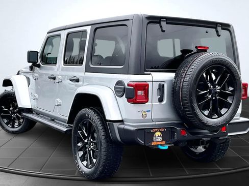 Used 2023 Jeep Wrangler Sahara image 4