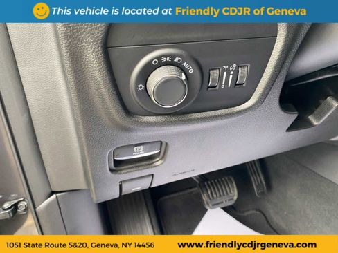 Used 2025 Jeep Grand Cherokee L Altitude image 26