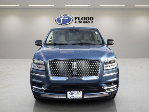 Used 2020 Lincoln Navigator Reserve w/ Luxury Package AWD/4WD image 2
