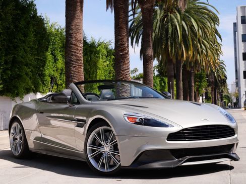 Used 2014 Aston Martin Vanquish Volante RWD image 1