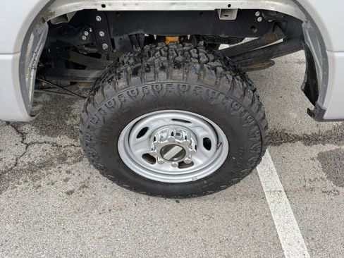 Used 2022 Ford F250 XL w/ Power Equipment Group image 14