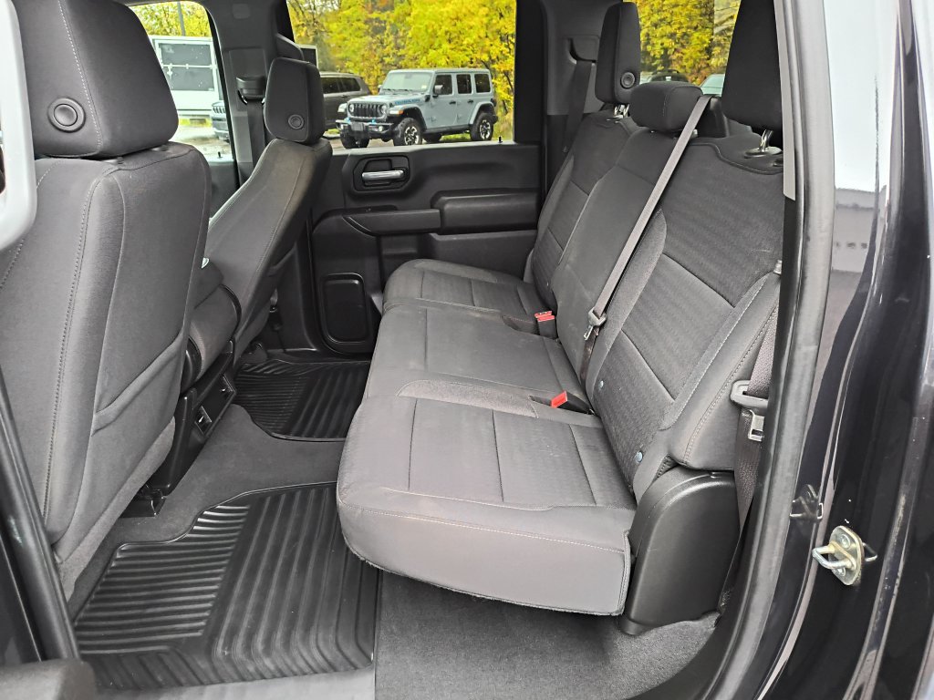 Used 2024 Chevrolet Silverado 2500 Custom w/ Custom Value Package AWD/4WD image 21