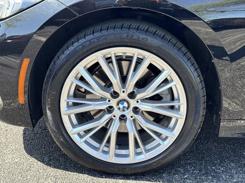 Certified 2023 BMW 330i xDrive Sedan w/ Convenience Package AWD/4WD image 9
