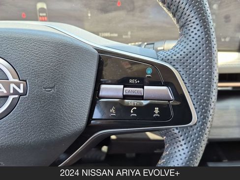Used 2024 Nissan Ariya FWD image 19