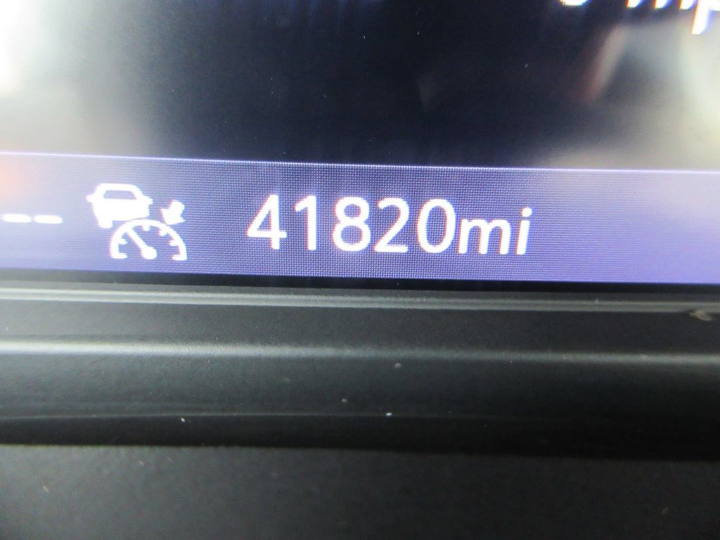 Certified 2023 Buick Enclave Essence FWD image 32