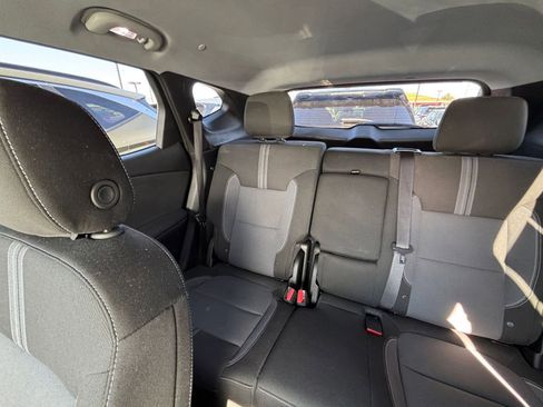 Used 2025 Chevrolet Blazer LT image 41