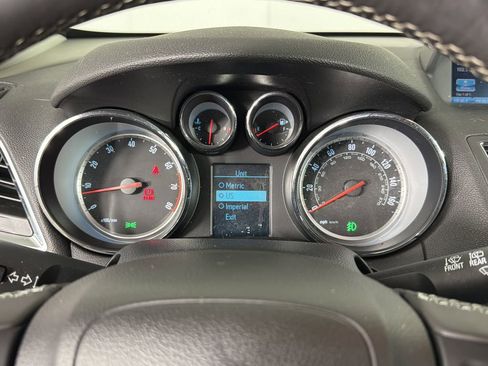 Used 2016 Buick Encore Premium image 25