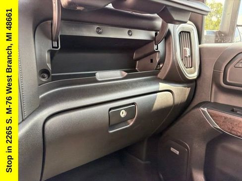 Used 2023 GMC Sierra 2500 Denali w/ Denali Ultimate Package AWD/4WD image 25
