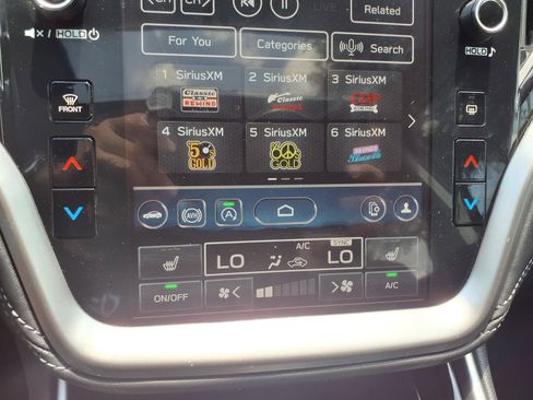 Certified 2025 Subaru Outback Limited AWD/4WD image 8