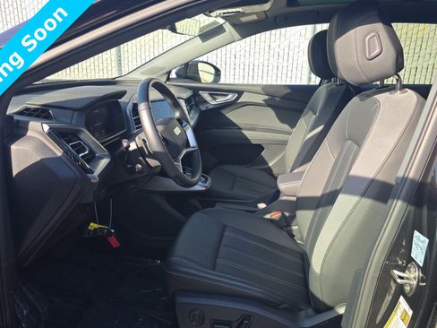 Used 2024 Audi Q4 e-tron Premium Plus image 7