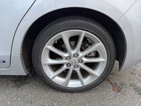 Used 2011 Lexus CT 200h Premium w/ Premium Audio Pkg image 3