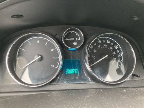 Used 2014 Chevrolet Captiva Sport LS image 9