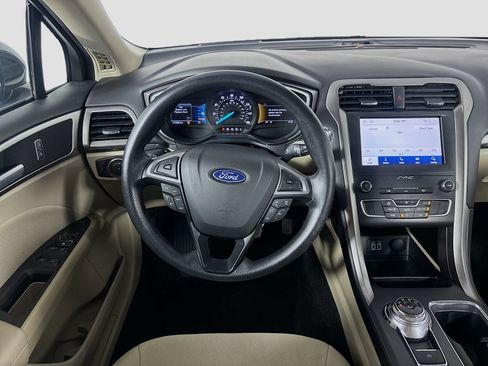 Used 2020 Ford Fusion SE w/ Fleet SE Value Package FWD image 20