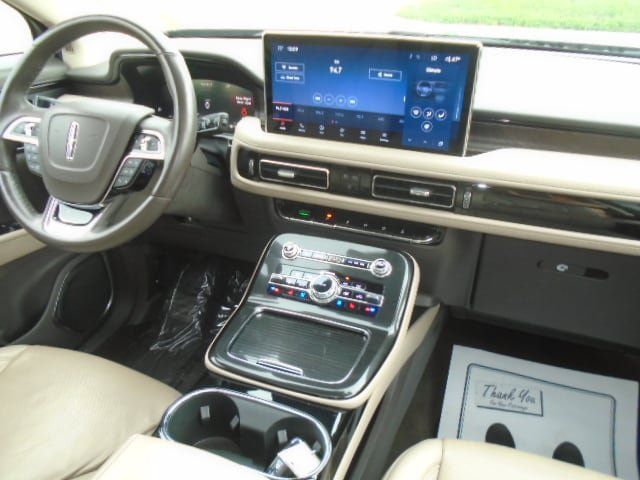 Used 2022 Lincoln Nautilus Reserve w/ Equipment Group 201A AWD/4WD image 10
