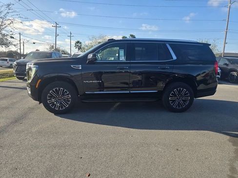 New 2026 GMC Yukon Elevation image 8