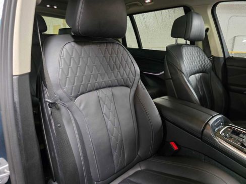 Used 2023 BMW X7 xDrive40i image 11