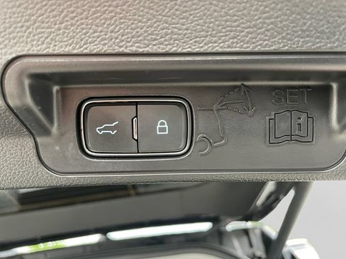 Certified 2023 Ford Explorer XLT AWD/4WD image 33