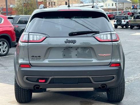 Used 2023 Jeep Cherokee Trailhawk AWD/4WD image 46