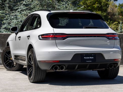 Certified 2021 Porsche Macan AWD/4WD image 3