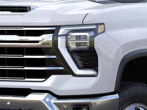 New 2026 Chevrolet Silverado 3500 LTZ w/ LTZ Plus Package AWD/4WD image 10