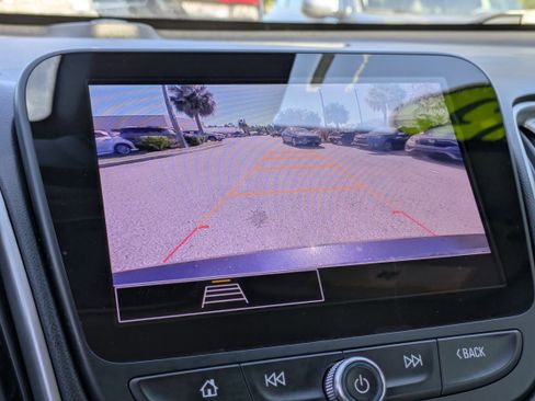 Used 2023 Chevrolet Malibu LT image 30