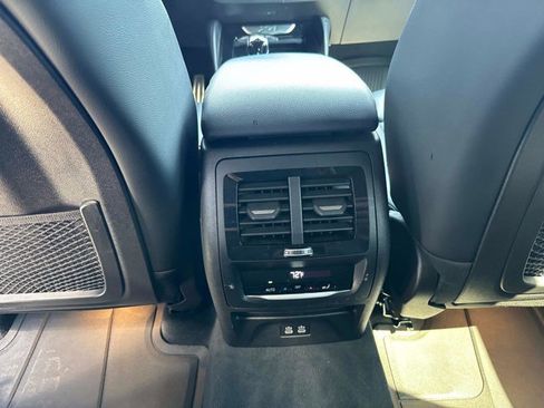 Used 2023 BMW X4 xDrive30i w/ M Sport Package AWD/4WD image 17