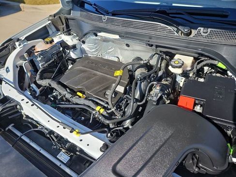 Used 2024 Chevrolet Trax RS image 26