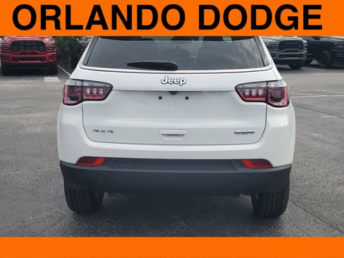 New 2026 Jeep Compass Latitude image 6