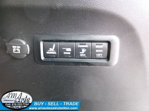 Used 2021 Chrysler Pacifica Pinnacle AWD/4WD image 23
