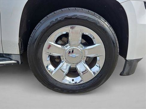 Used 2016 Chevrolet Suburban LTZ image 22