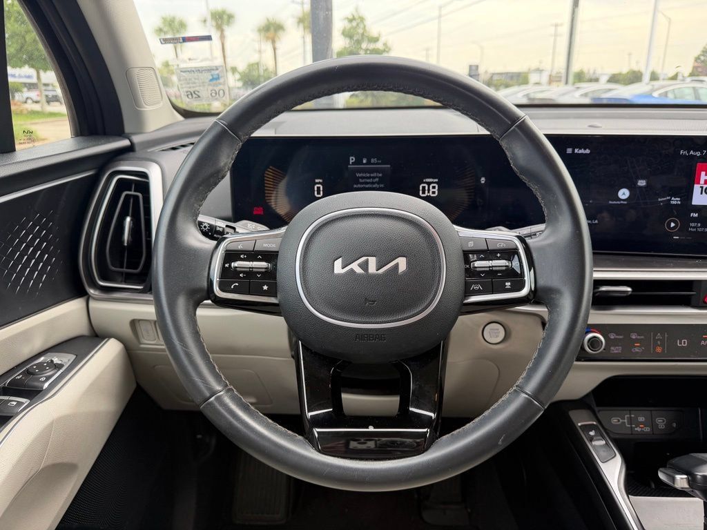 Used 2024 Kia Sorento EX FWD image 10
