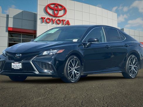 Certified 2024 Toyota Camry SE FWD image 7