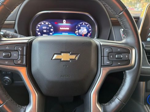 Used 2023 Chevrolet Suburban Premier RWD image 10
