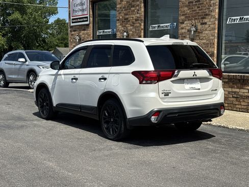 Used 2019 Mitsubishi Outlander LE AWD/4WD image 3