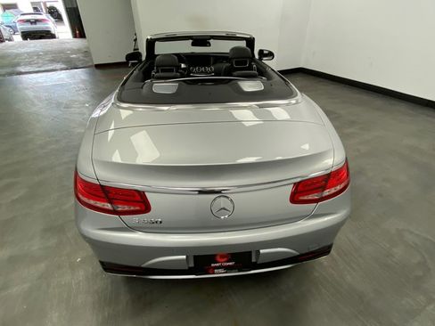 Used 2017 Mercedes-Benz S 550 Cabriolet image 5